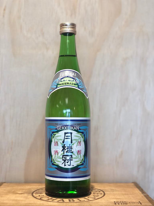 Gekkeikan Junmai Sake 720ml