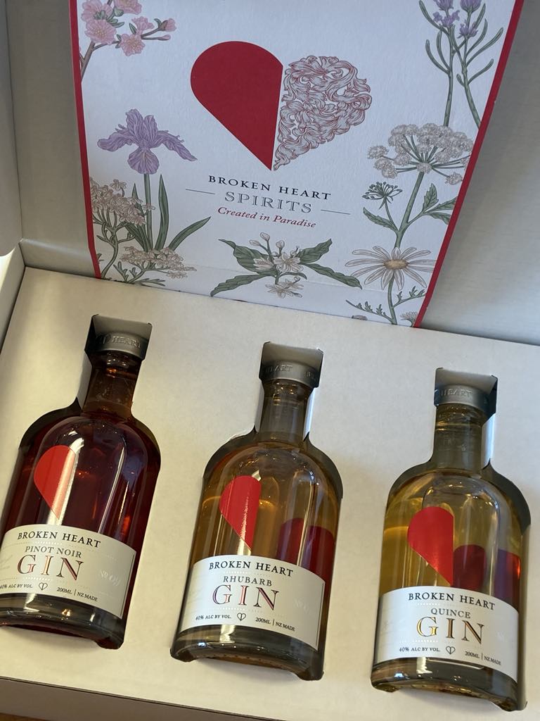 Broken Heart Quince, Rhubarb & Pinot Noir Gins 3x200ml