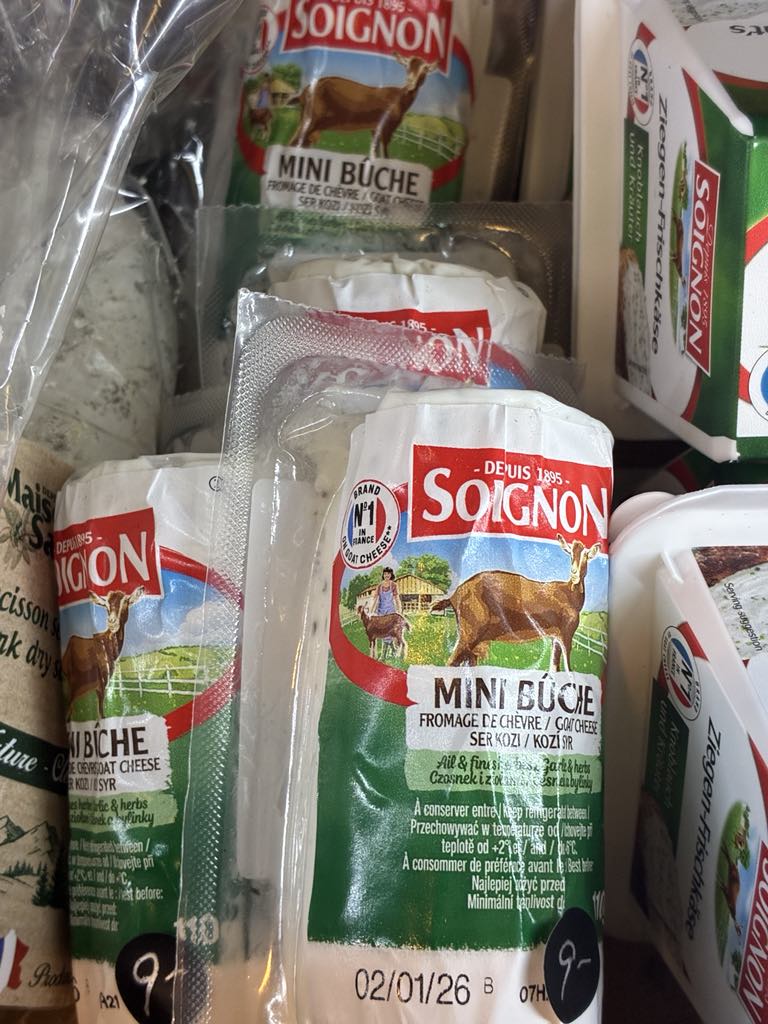 Soignon Goats Cheese Log with Garlic & Herb 110gm