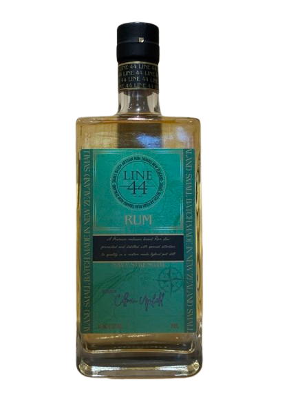 Line 44 Gold Navy Rum 700ml – VILLAGE WINES
